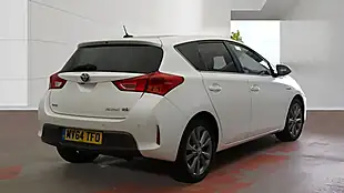 Used 2014 Toyota Auris Excel White - Interior and Exterior details 14