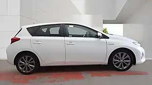 Used 2014 Toyota Auris Excel White - Interior and Exterior details 15