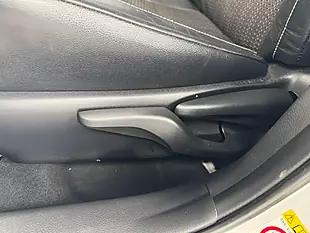 Used 2014 Toyota Auris Excel White - Interior and Exterior details 16