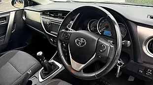 Used 2014 Toyota Auris Icon Black - Interior and Exterior details 14
