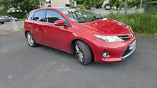 Used 2014 Toyota Auris Icon Plus Red - Interior and Exterior details 16