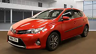 Used 2014 Toyota Auris Icon Plus Red - Interior and Exterior details 2
