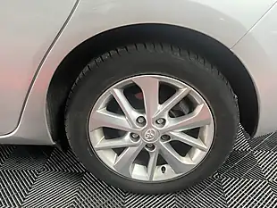 Used 2014 Toyota Auris Icon Silver - Interior and Exterior details 11