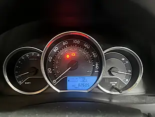 Used 2014 Toyota Auris Icon Silver - Interior and Exterior details 14