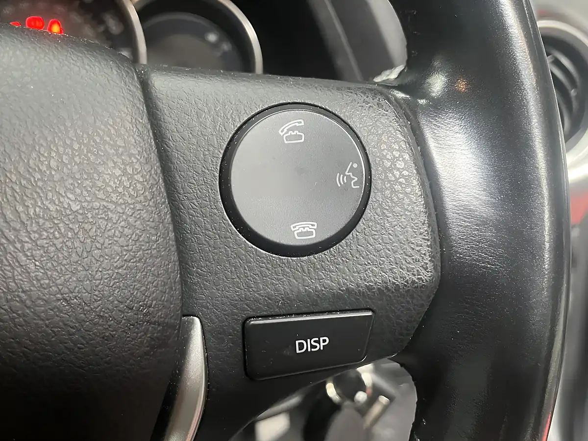 Used 2014 Toyota Auris Icon Silver - Interior and Exterior details 18