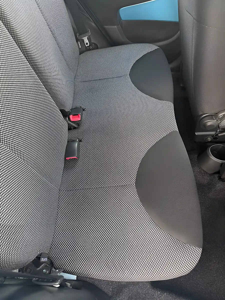 Used 2014 Toyota Aygo Ice Blue - Interior and Exterior details 11