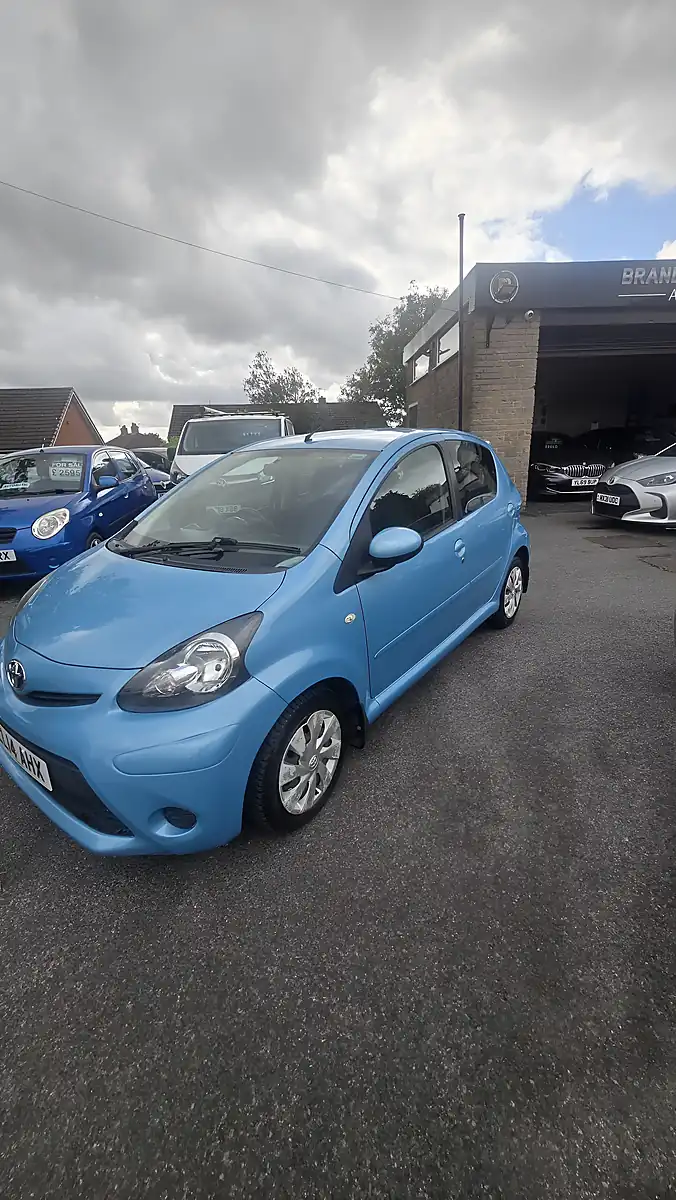 Used 2014 Toyota Aygo Ice Blue - Interior and Exterior details 2