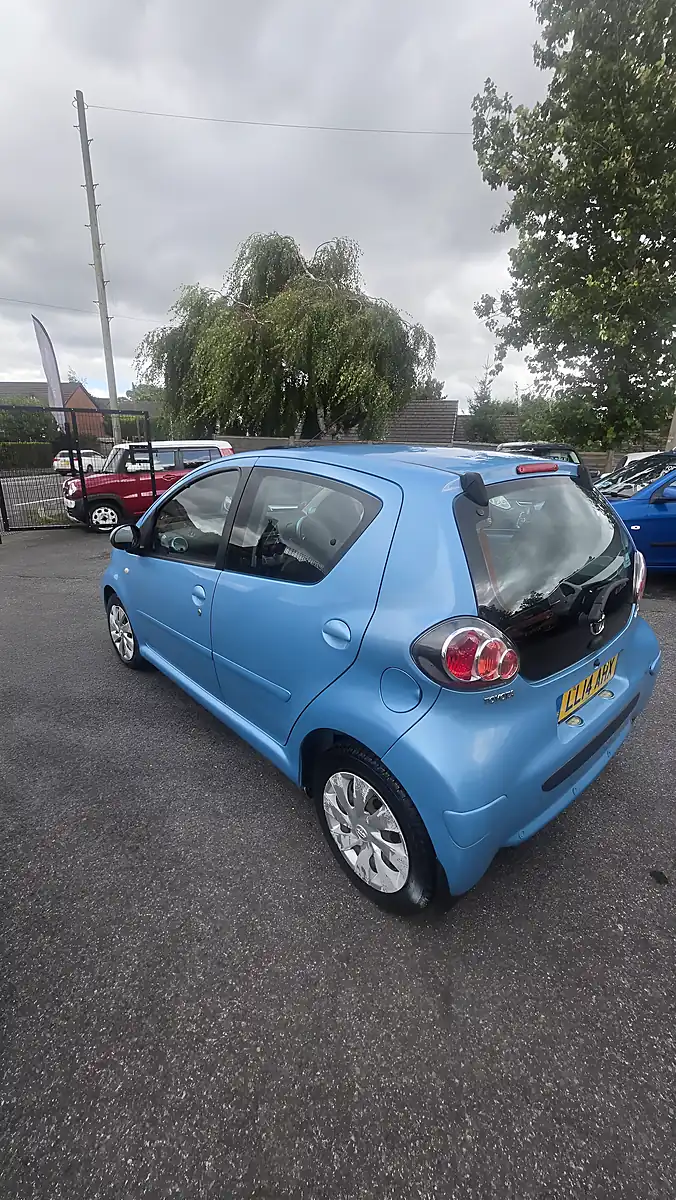 Used 2014 Toyota Aygo Ice Blue - Interior and Exterior details 5