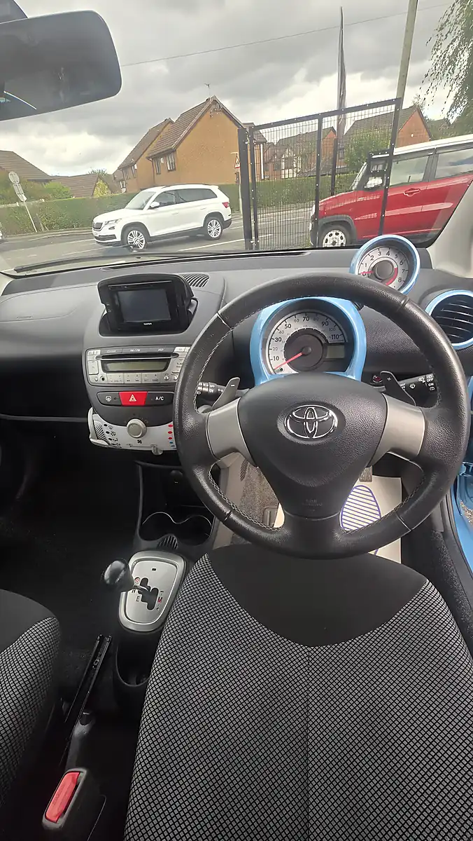 Used 2014 Toyota Aygo Ice Blue - Interior and Exterior details 6