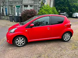 Used 2014 Toyota Aygo Mode Multicolour - Interior and Exterior details 4