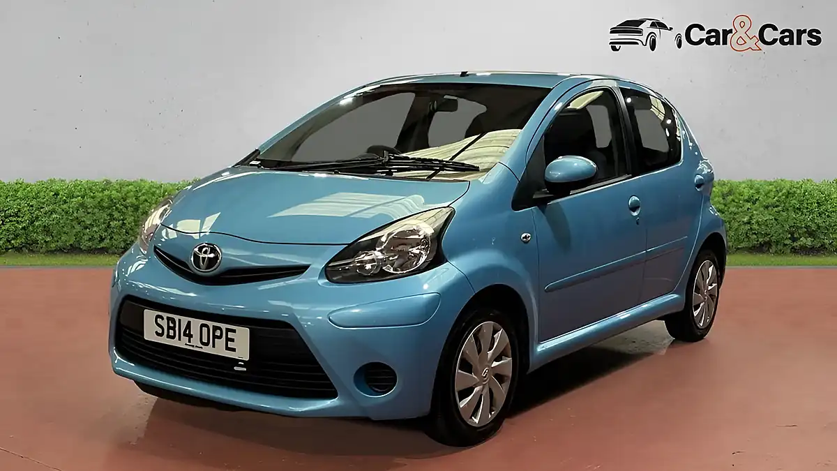 Used 2014 Toyota Aygo Move Blue - Interior and Exterior details 2
