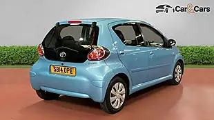 Used 2014 Toyota Aygo Move Blue - Interior and Exterior details 4