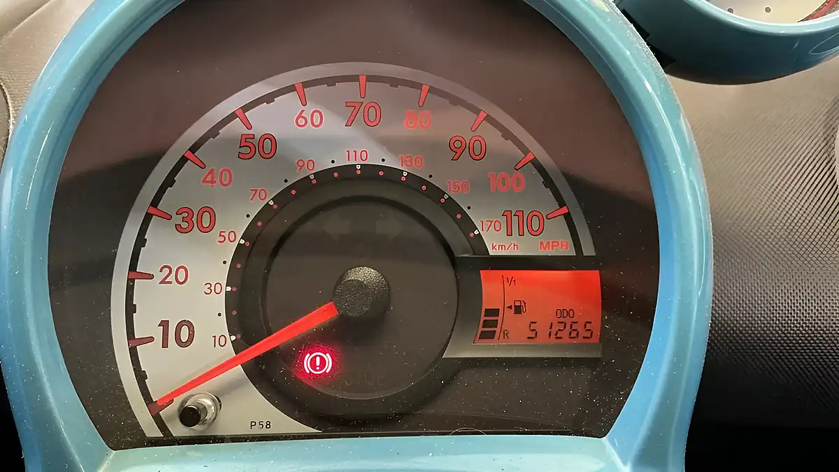 Used 2014 Toyota Aygo Move Blue - Interior and Exterior details 7