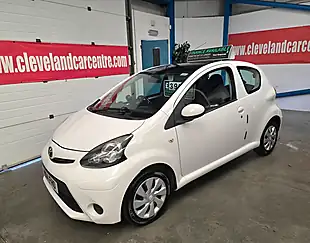 Used 2014 Toyota Aygo Move White - Interior and Exterior details 2