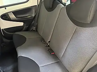 Used 2014 Toyota Aygo Move White - Interior and Exterior details 13