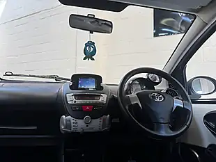 Used 2014 Toyota Aygo Move White - Interior and Exterior details 15