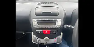 Used 2014 Toyota Aygo Move White - Interior and Exterior details 14