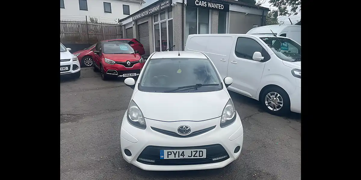 Used 2014 Toyota Aygo Move White - Interior and Exterior details 2