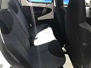 Used 2014 Toyota Aygo Move White - Interior and Exterior details 12