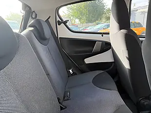 Used 2014 Toyota Aygo Move White - Interior and Exterior details 10