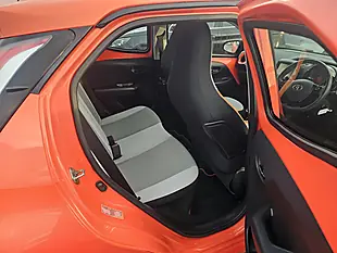 Used 2014 Toyota Aygo X-Cite Orange - Interior and Exterior details 10
