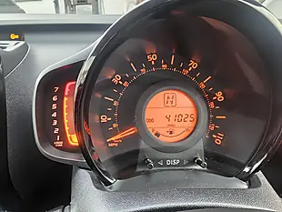 Used 2014 Toyota Aygo X-Cite Orange - Interior and Exterior details 17