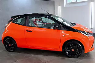 Used 2014 Toyota Aygo X-Cite Orange - Interior and Exterior details 10