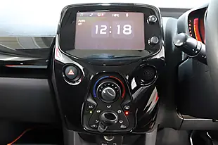 Used 2014 Toyota Aygo X-Cite Orange - Interior and Exterior details 13