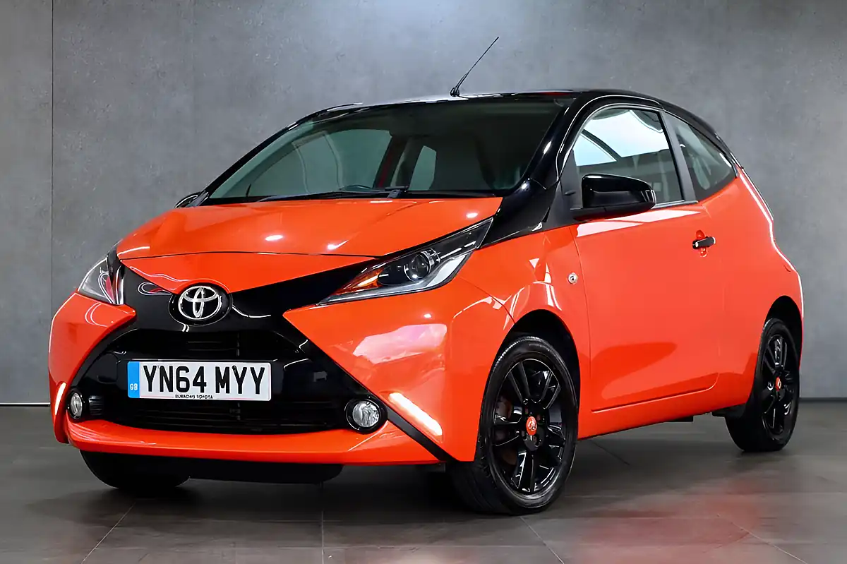 Used 2014 Toyota Aygo X-Cite Orange - Interior and Exterior details 9