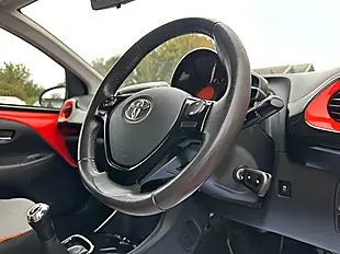 Used 2014 Toyota Aygo X-Cite Orange - Interior and Exterior details 13