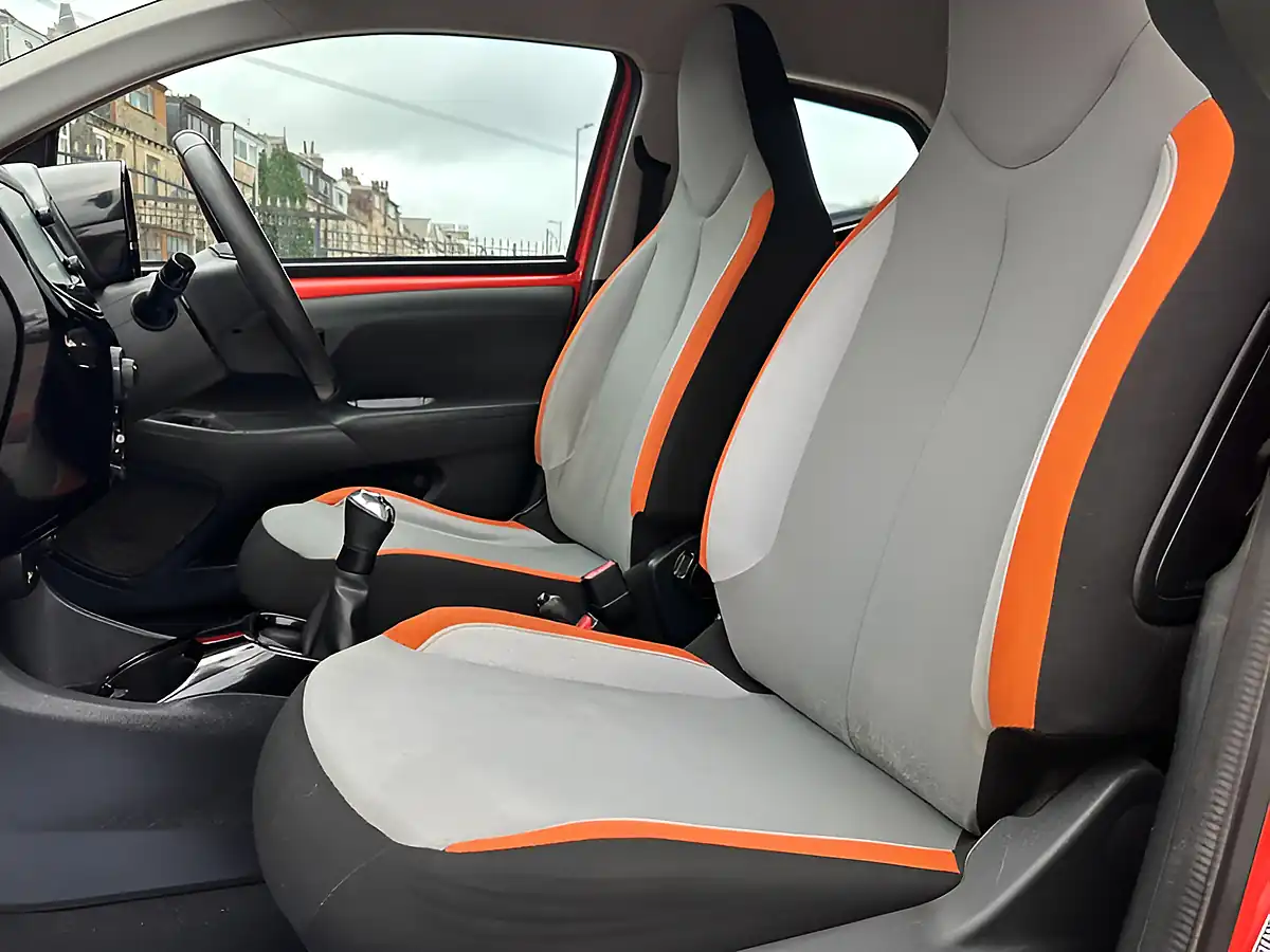 Used 2014 Toyota Aygo X-Cite Orange - Interior and Exterior details 19