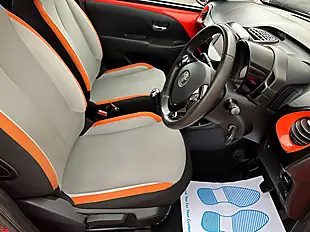 Used 2014 Toyota Aygo X-Cite Orange - Interior and Exterior details 6