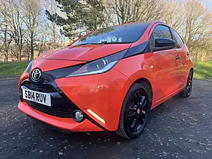 Used 2014 Toyota Aygo X-Cite Orange - Interior and Exterior details 10