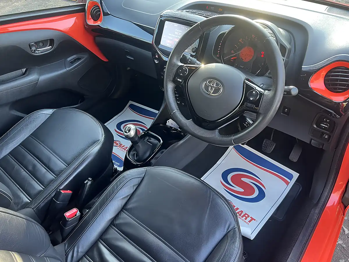 Used 2014 Toyota Aygo X-Cite Orange - Interior and Exterior details 18
