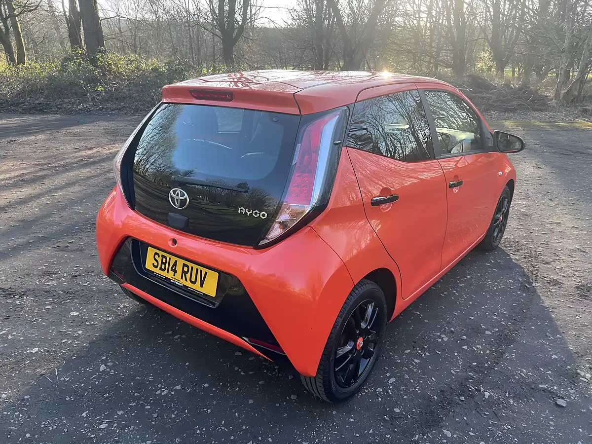 Used 2014 Toyota Aygo X-Cite Orange - Interior and Exterior details 6