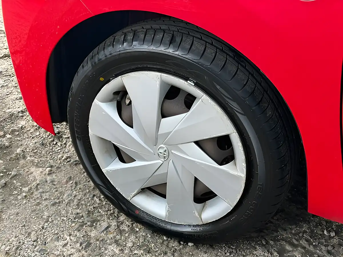 Used 2014 Toyota Aygo X-Play Red - Interior and Exterior details 11
