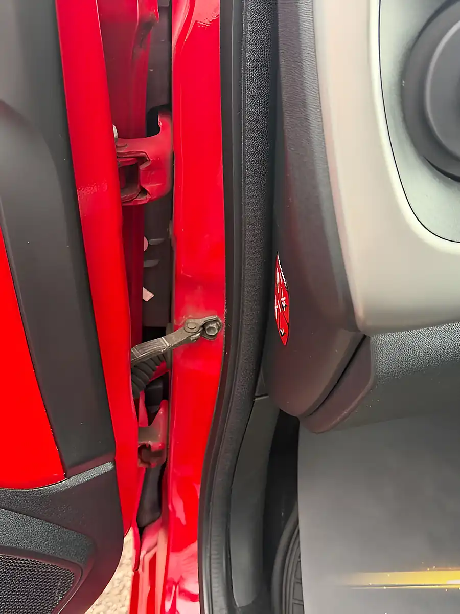 Used 2014 Toyota Aygo X-Play Red - Interior and Exterior details 14