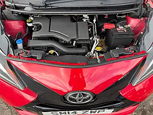 Used 2014 Toyota Aygo X-Play Red - Interior and Exterior details 4