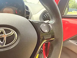 Used 2014 Toyota Aygo X-Play Red - Interior and Exterior details 15