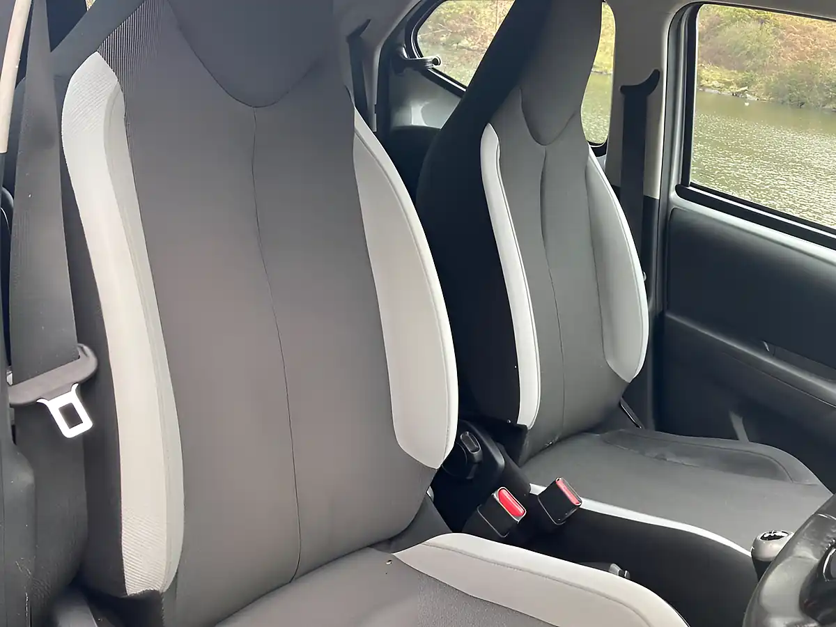 Used 2014 Toyota Aygo X-Play Silver - Interior and Exterior details 13