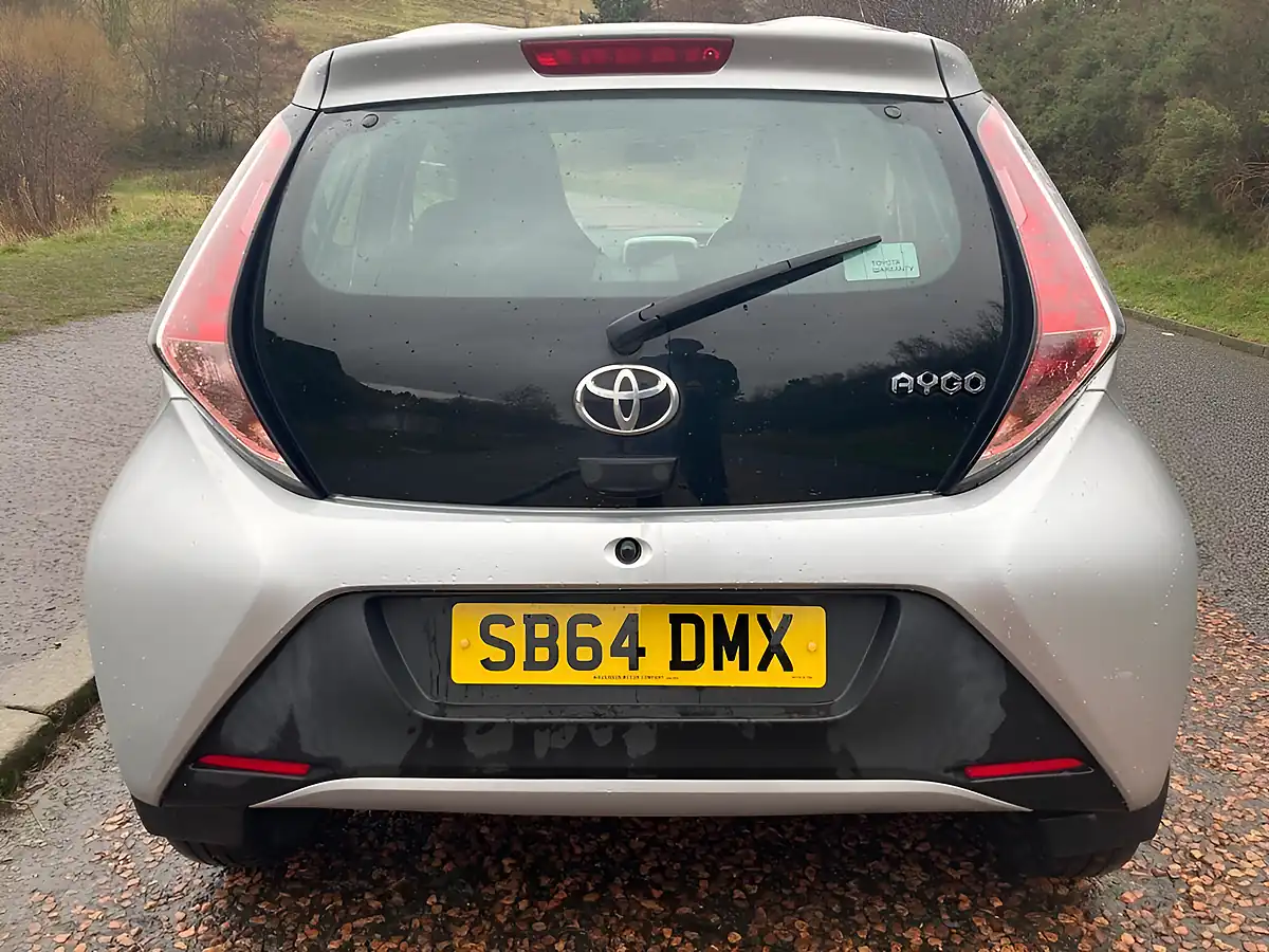 Used 2014 Toyota Aygo X-Play Silver - Interior and Exterior details 4