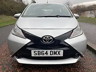 Used 2014 Toyota Aygo X-Play Silver - Interior and Exterior details 7