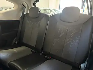 Used 2014 Toyota Aygo X-Pression Red - Interior and Exterior details 10
