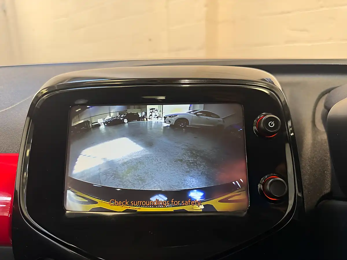 Used 2014 Toyota Aygo X-Pression Red - Interior and Exterior details 16