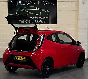Used 2014 Toyota Aygo X-Pression Red - Interior and Exterior details 4