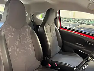 Used 2014 Toyota Aygo X-Pression Red - Interior and Exterior details 8