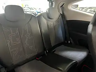 Used 2014 Toyota Aygo X-Pression Red - Interior and Exterior details 9