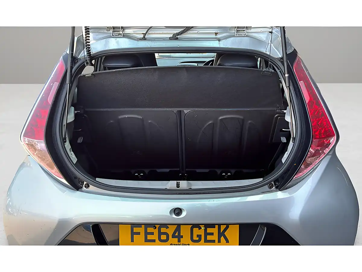 Used 2014 Toyota Aygo X-Pression Silver - Interior and Exterior details 8