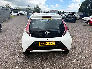 Used 2014 Toyota Aygo X-Pression White - Interior and Exterior details 16