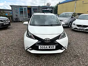 Used 2014 Toyota Aygo X-Pression White - Interior and Exterior details 3